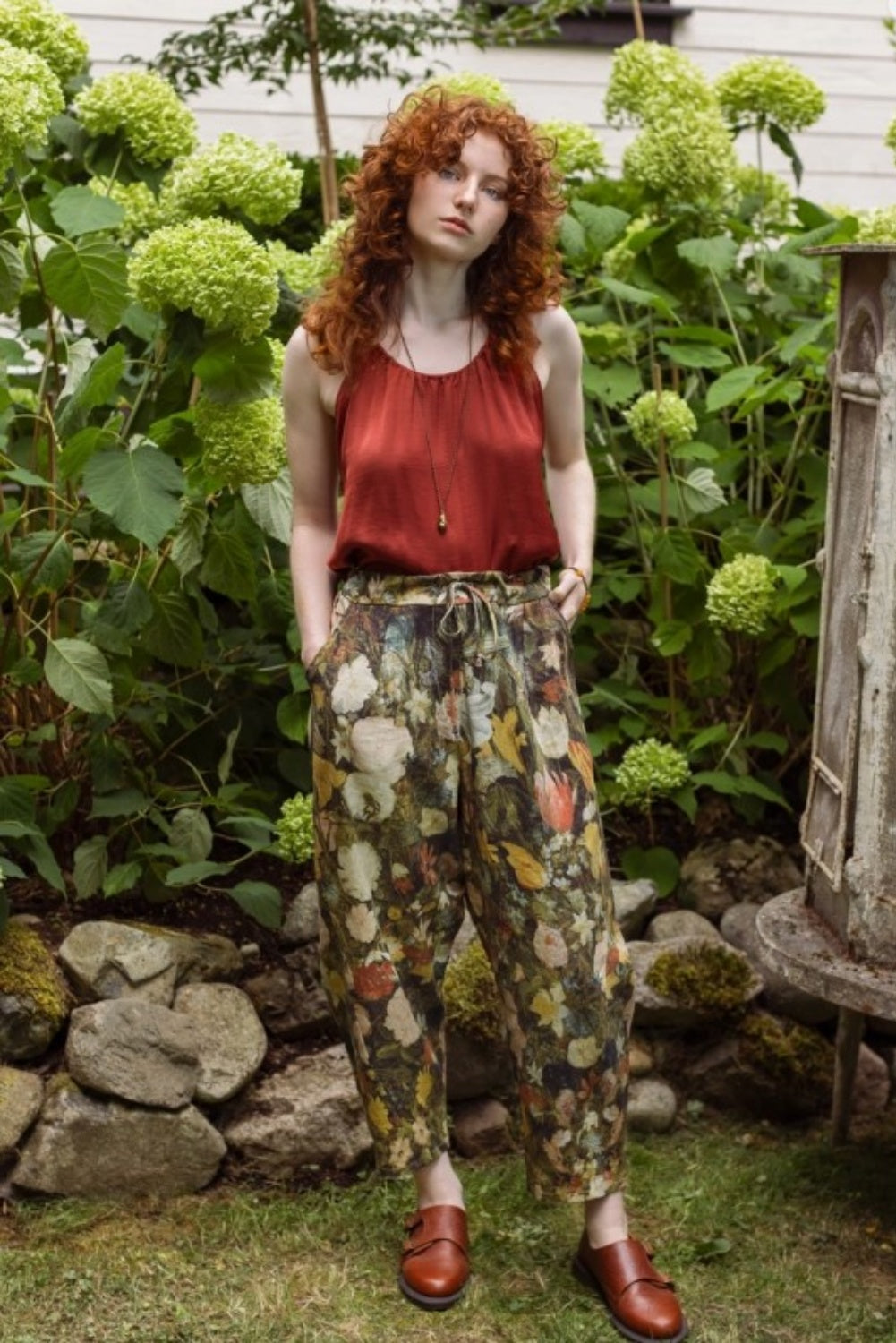 MARKET OF STARS I DREAM IN FLOWERS LINEN CROPPED ARTIST PANTS