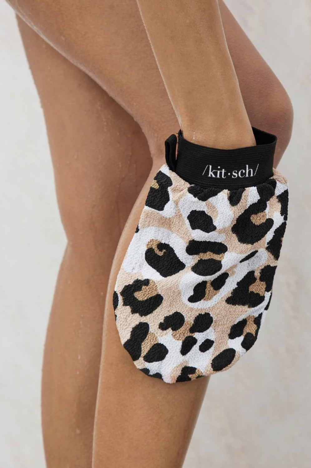 KITSCH ECO-FRIENDLY EXFOLIATING GLOVE