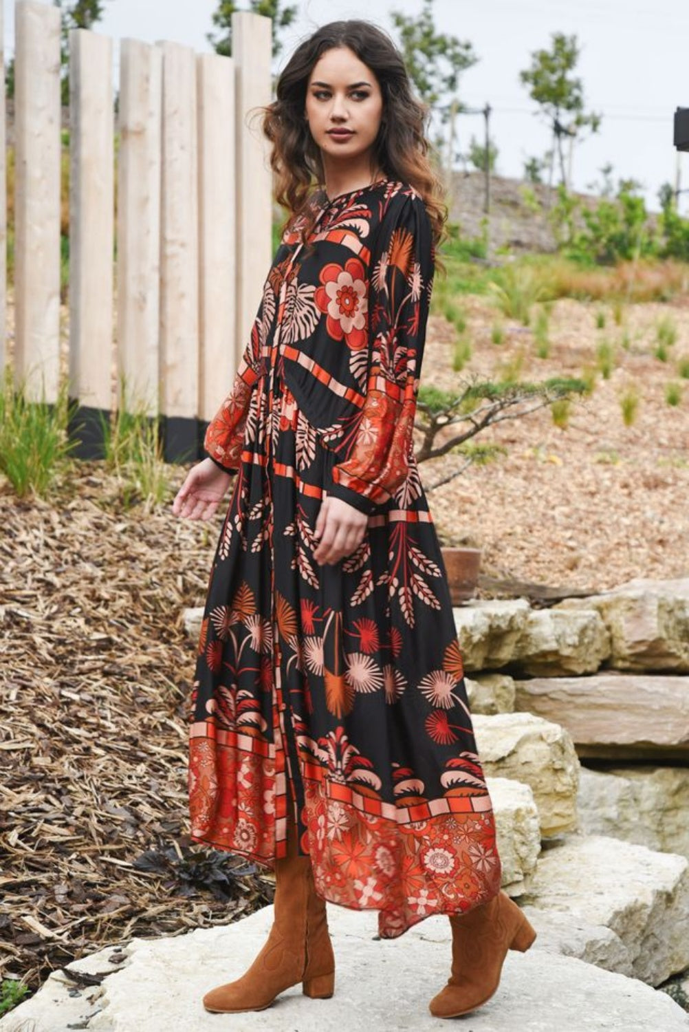 CURATE GLAMOUR TO GO DRESS LEAVES