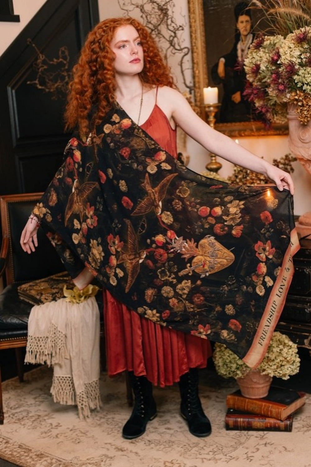 MARKET OF STARS HEART OF GOLD SCARF