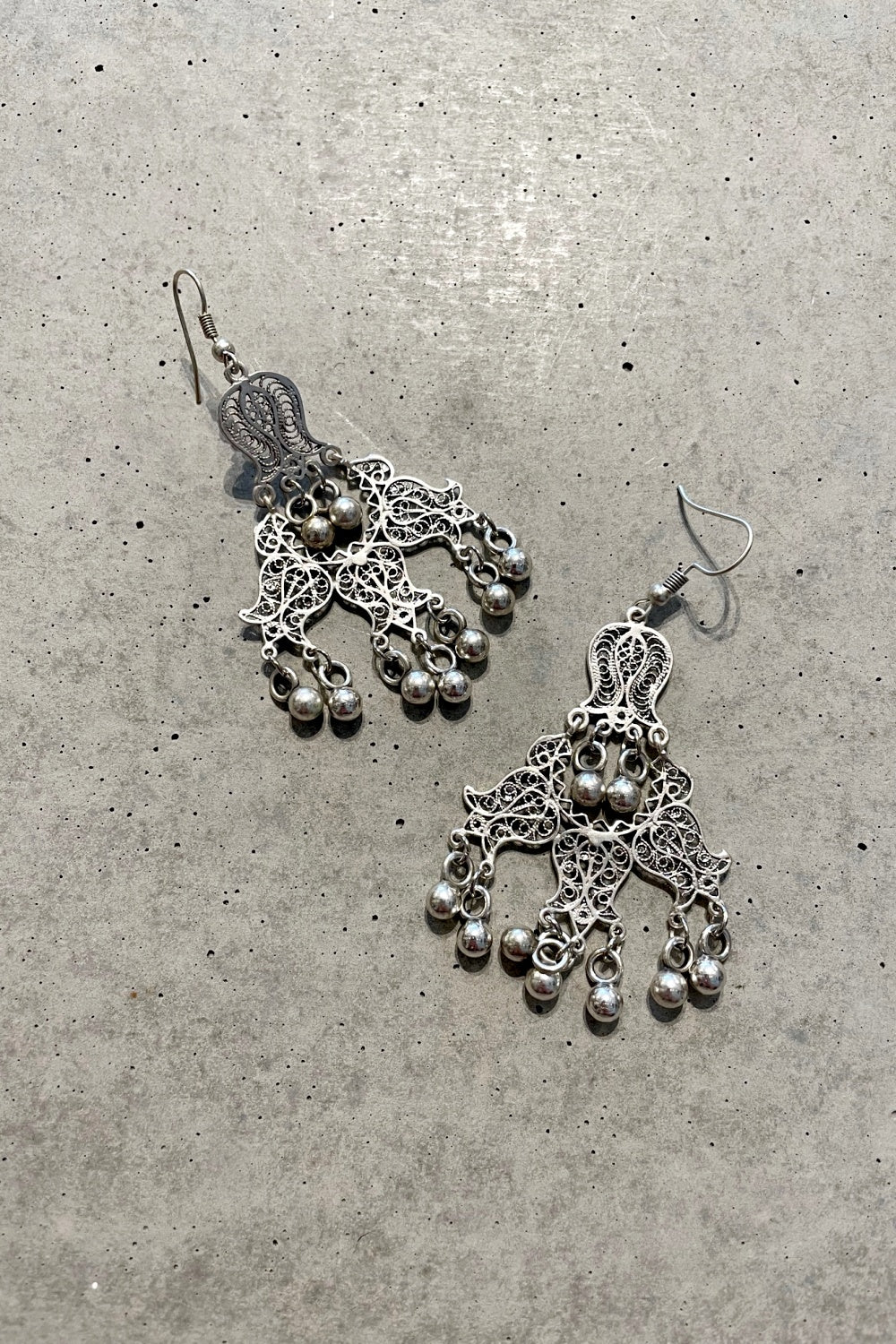 MECCA SILVER CHANDELIER EARRINGS