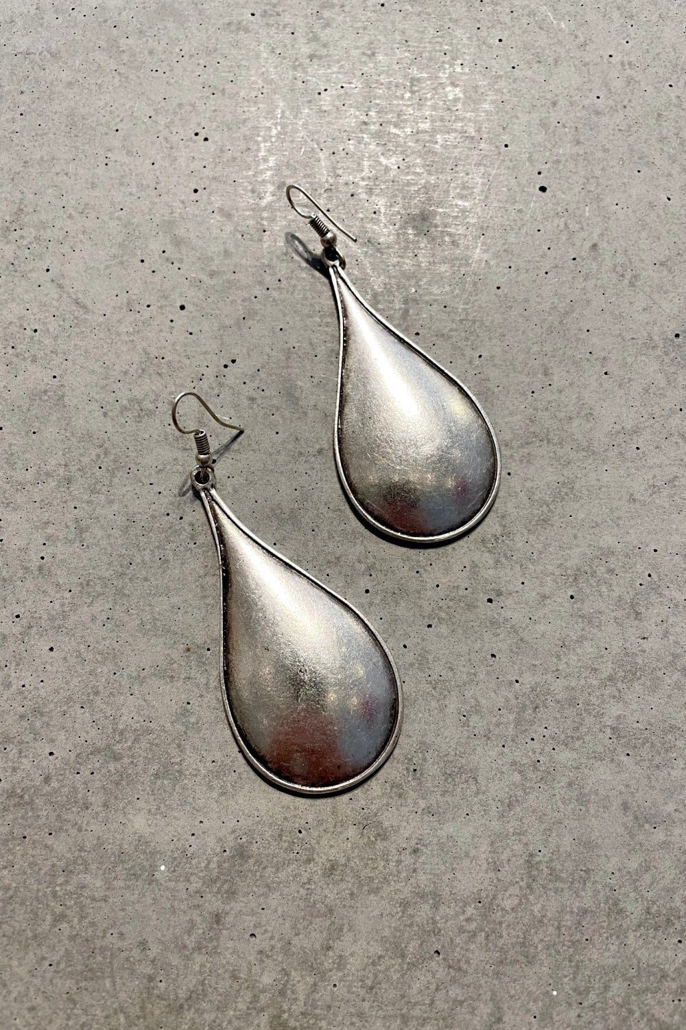 BIBA SILVER TEARDROP EARRINGS