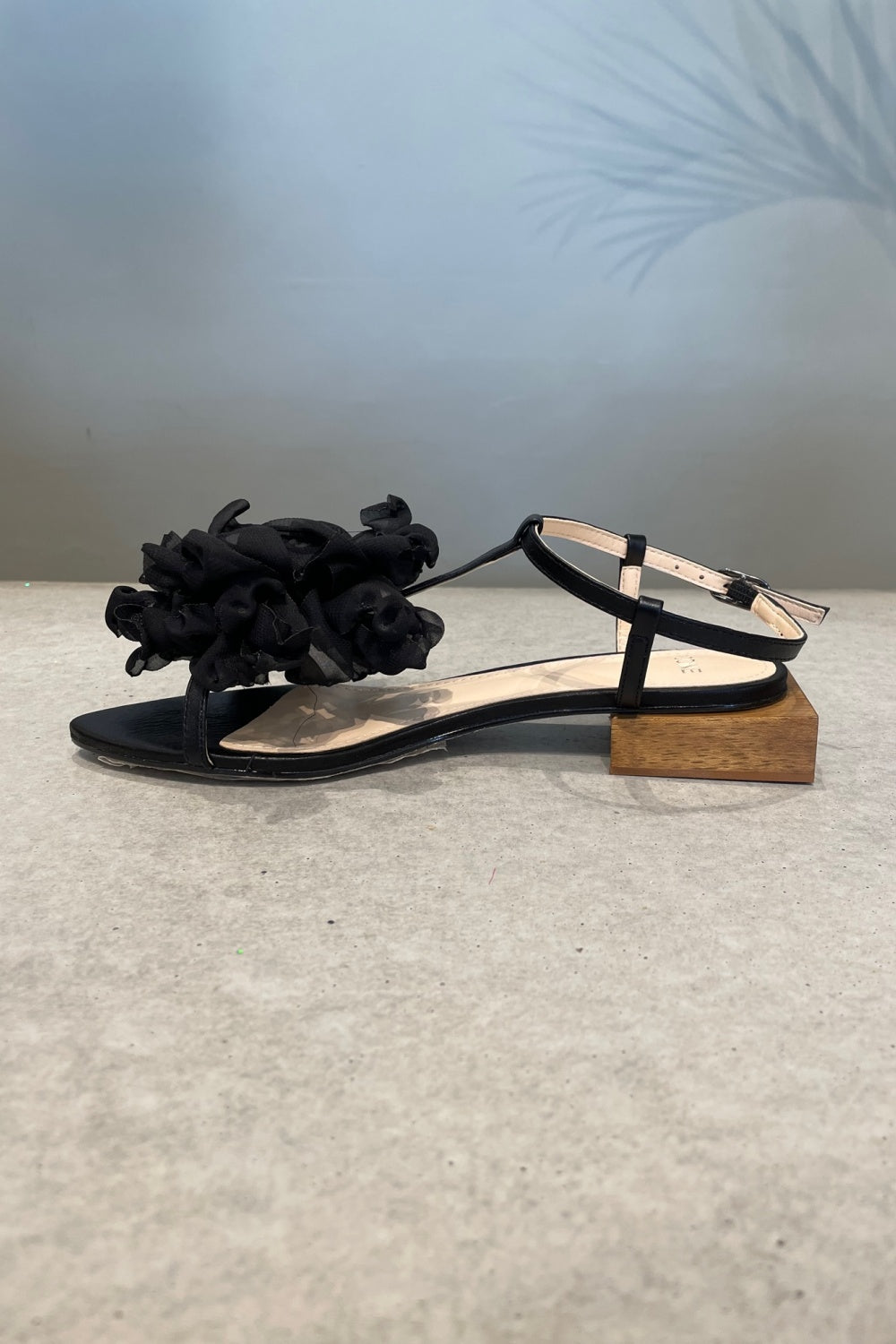 FACCINE FLORAL SANDAL BLACK