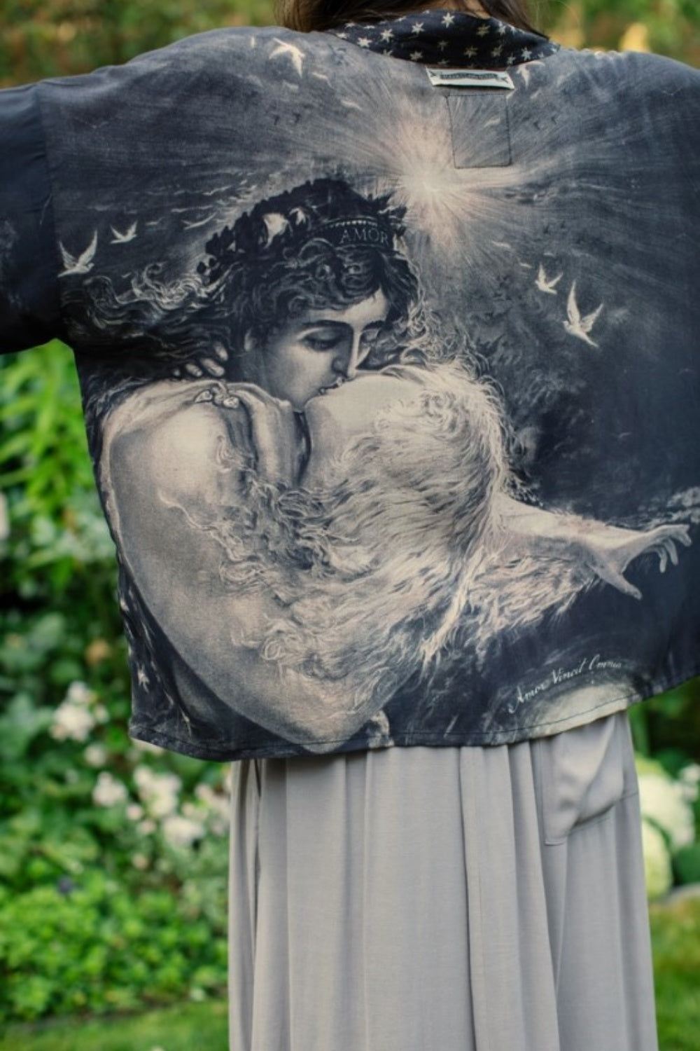 MARKET OF STARS LOVE CONQUERS ALL CROPPED KIMONO