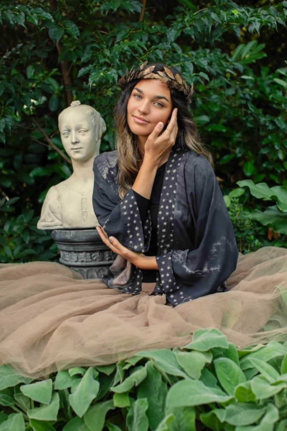 MARKET OF STARS LOVE CONQUERS ALL CROPPED KIMONO