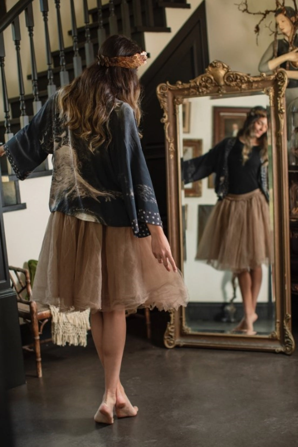 MARKET OF STARS LOVE CONQUERS ALL CROPPED KIMONO