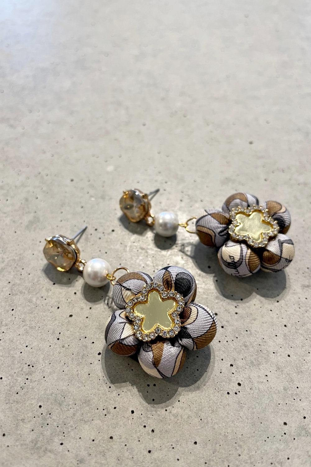 FLOCK BY WILD SINGLE DROP EARRINGS #7 PUCCI