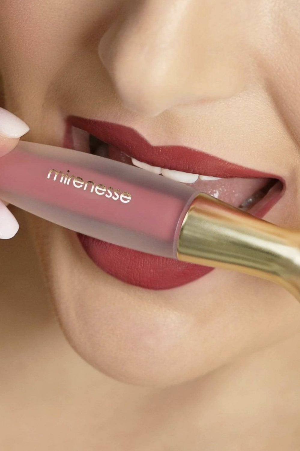 MIRENESSE VELVET MATTE 12 HOUR LIQUID LIP COLOUR VON VELVET