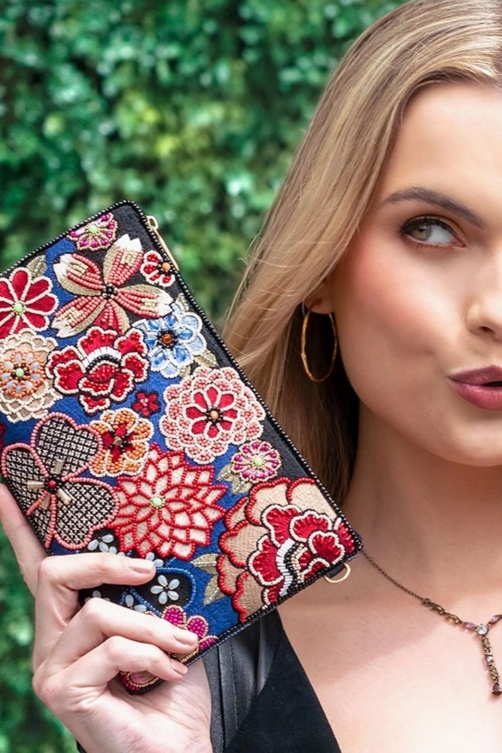 MARY FRANCES AMBROSIA CROSSBODY PHONE BAG