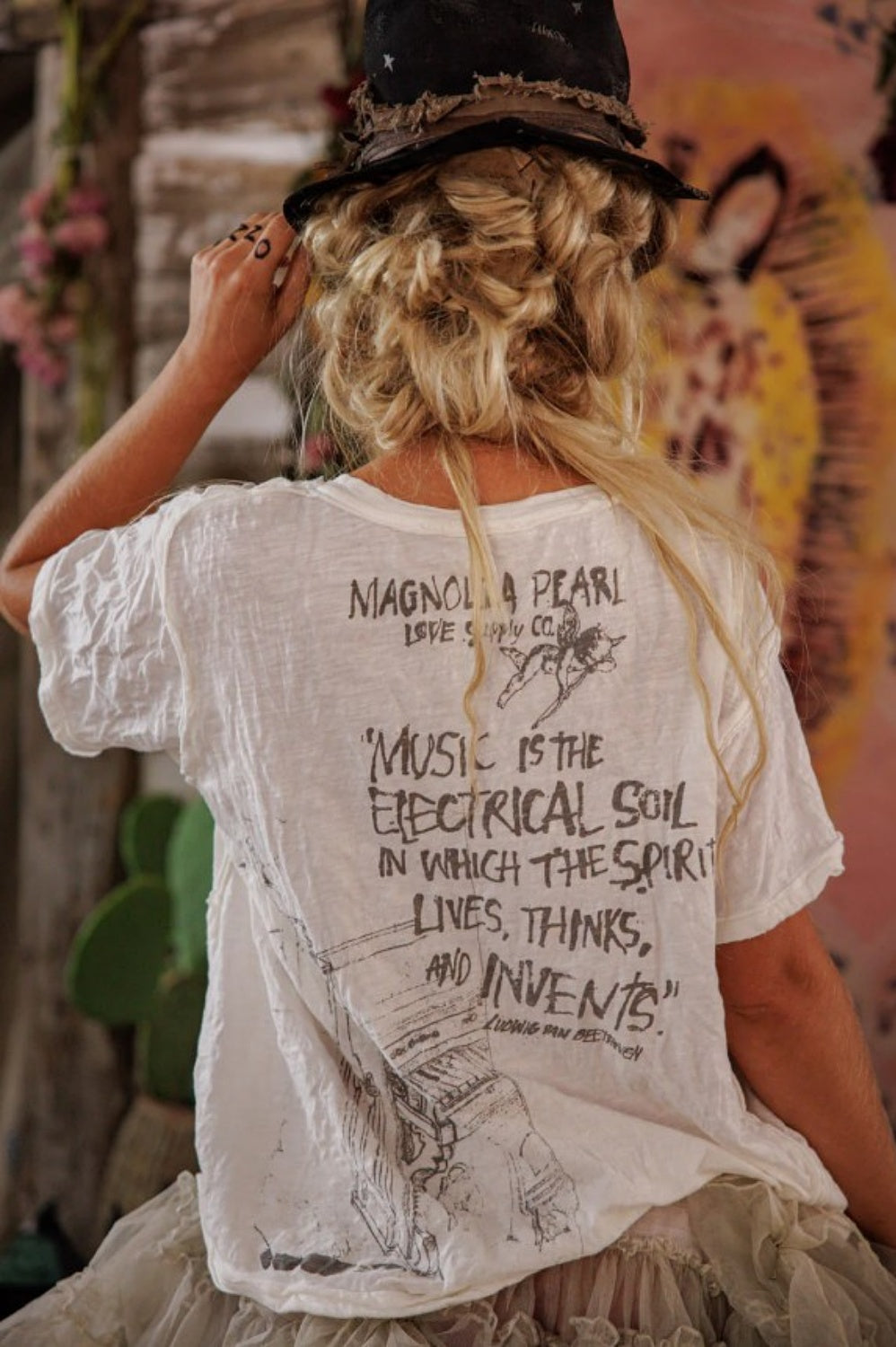 MAGNOLIA PEARL BEETHOVEN JULIEN HENLEY TEE