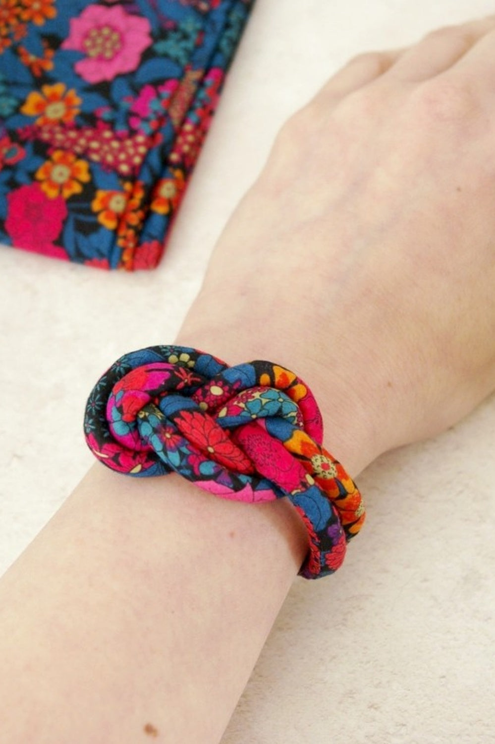 BUNNY BOSWORTH REED KNOT BRACELET CIARA