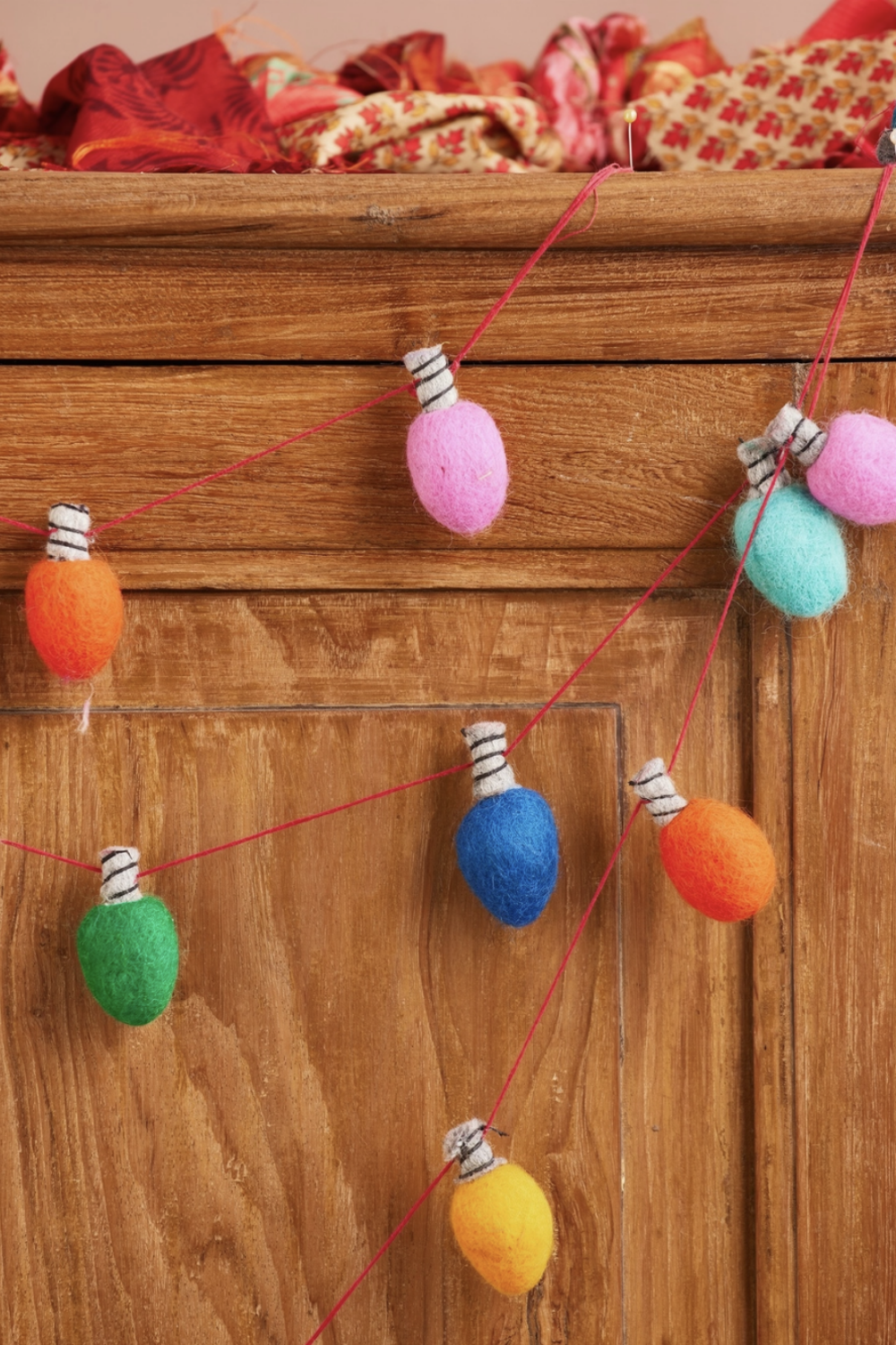 JINGLE BELLS FELT STRING LIGHTS