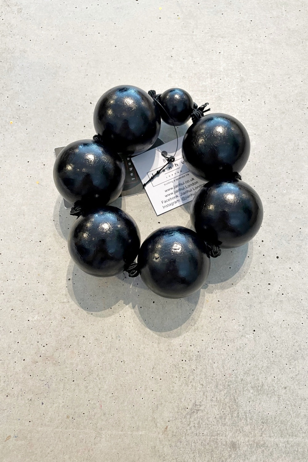 JIANHUI LONDON GIANT BEADS BRACELET BLACK