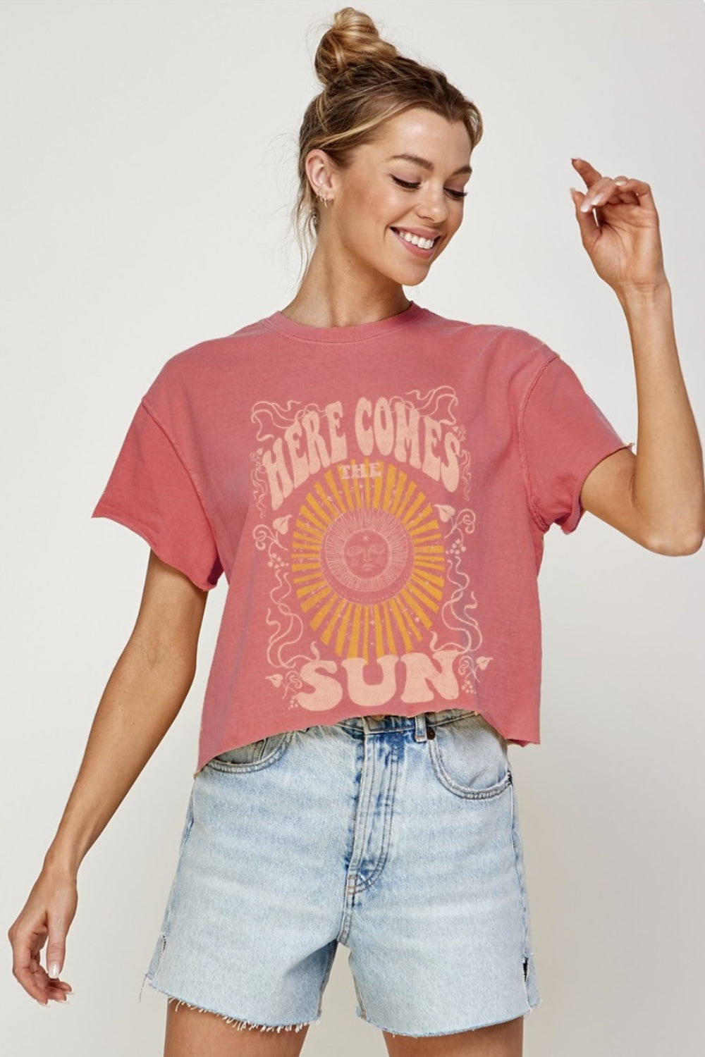 ILLUSTRATED SOCIETY HERE COMES THE SUN TEE WATERMELON