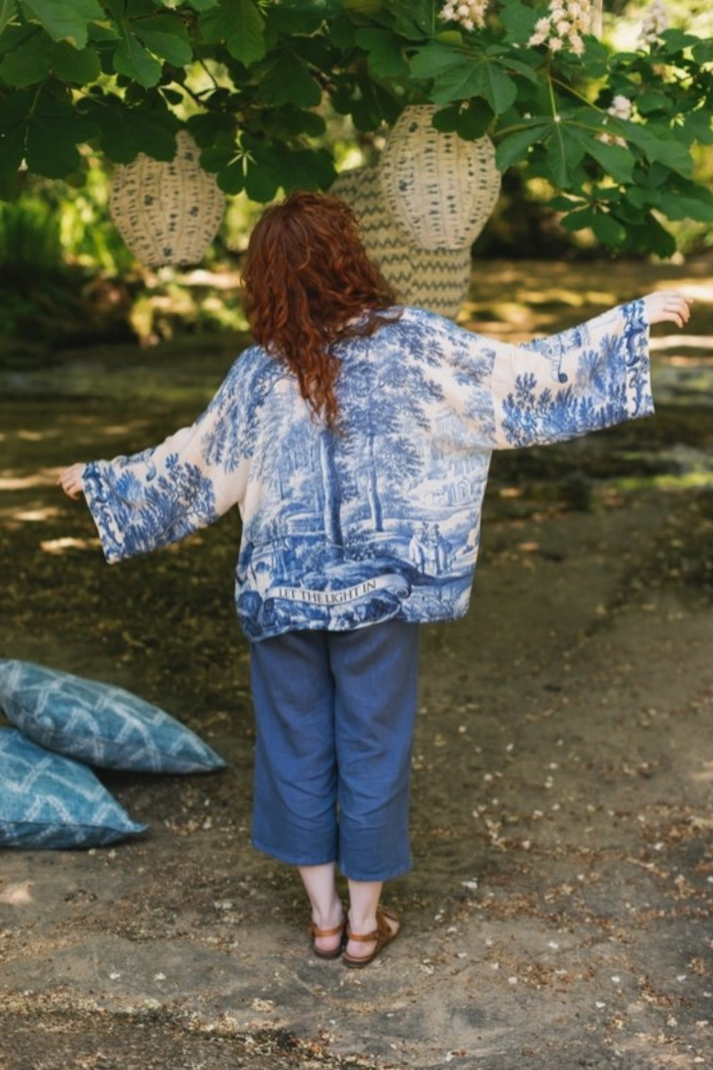 MARKET OF STARS LET THE LIGHT IN CROPPED BAMBOO KIMONO