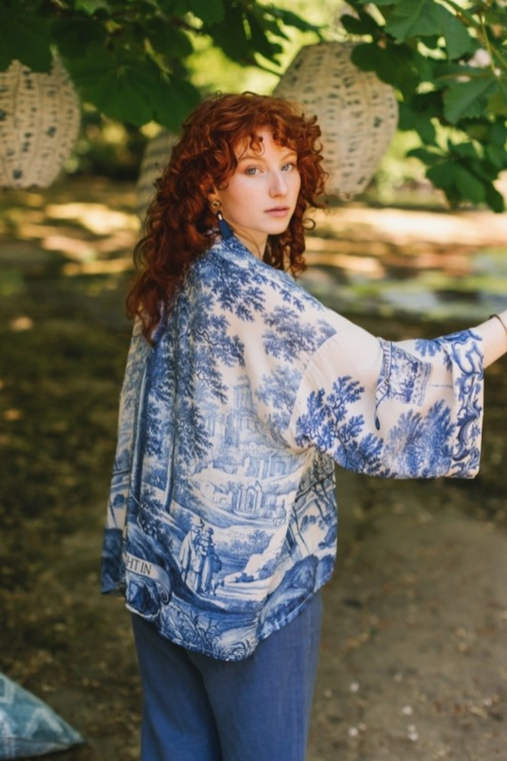 MARKET OF STARS LET THE LIGHT IN CROPPED BAMBOO KIMONO