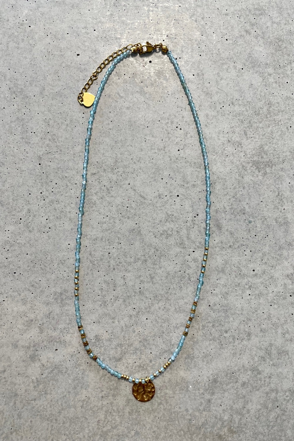 SUNDAY MOOD LITTLE COVE NECKLACE PALE BLUE
