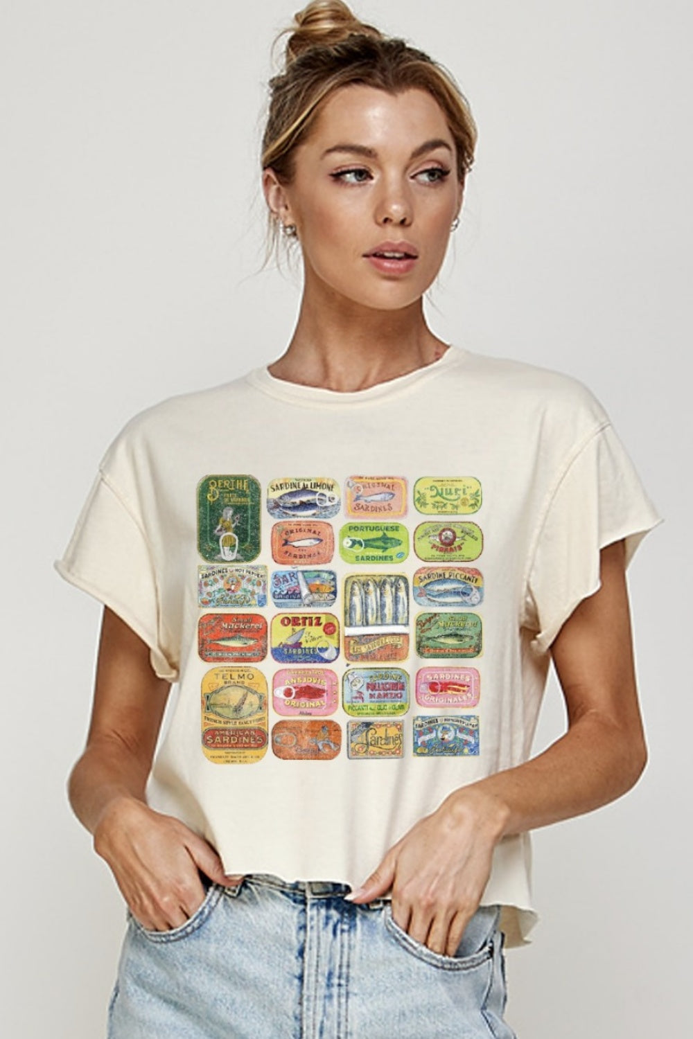ILLUSTRATED SOCIETY SARDINE TIN TEE IVORY
