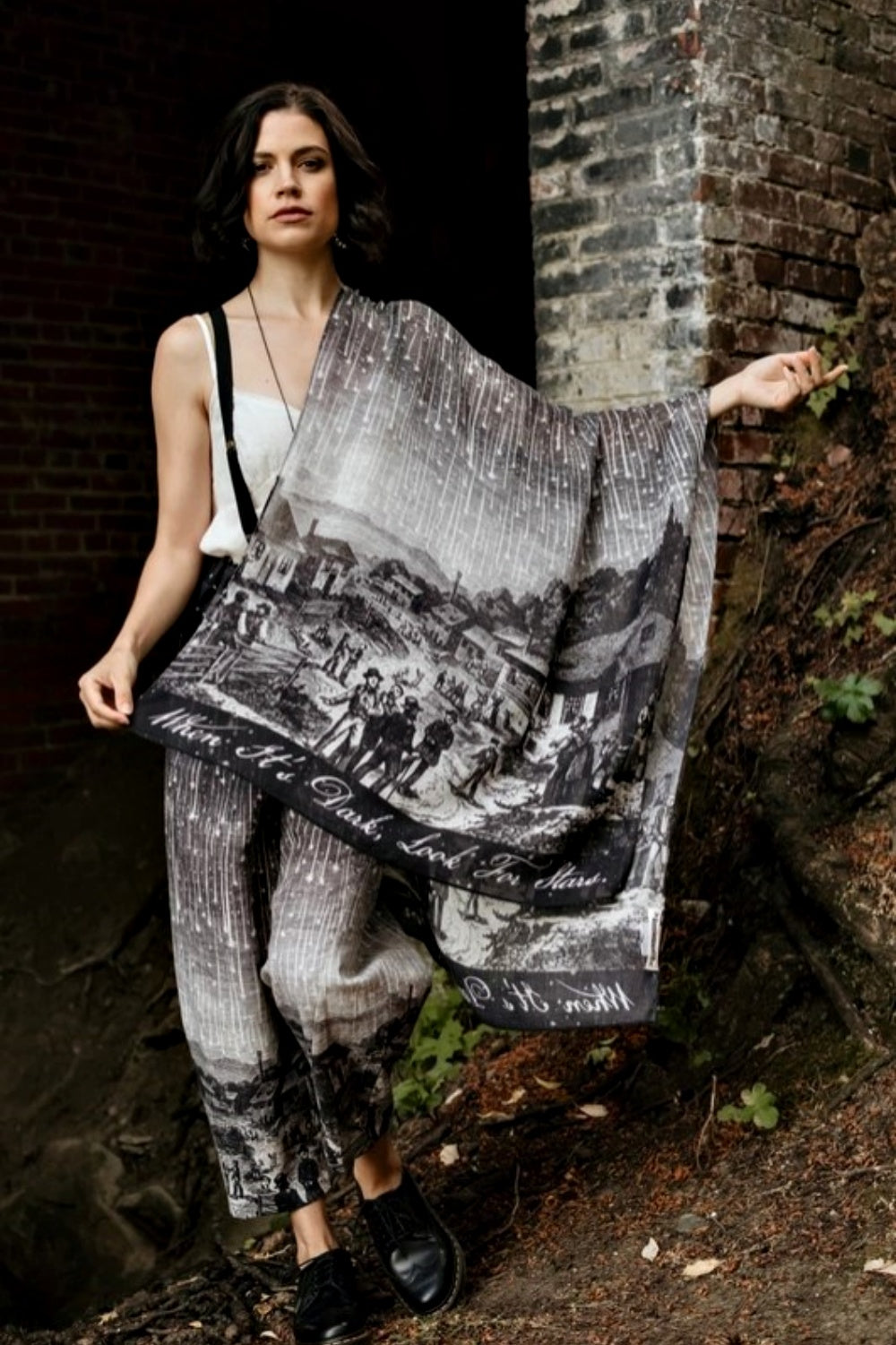 MARKET OF STARS STARGAZER BAMBOO SCARF WITH FALLING STARS
