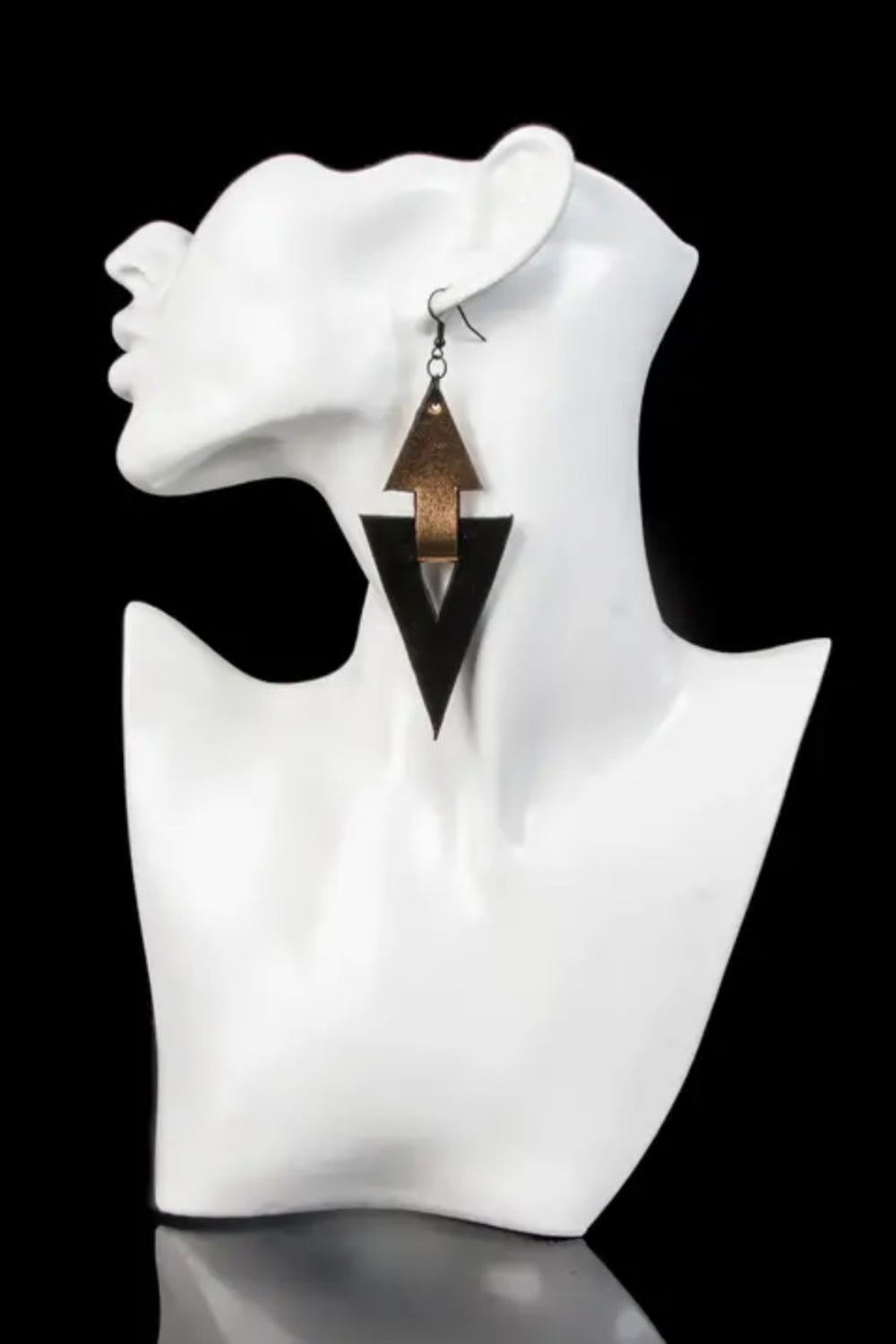 THE DARK ARROW LEATHER EARRINGS