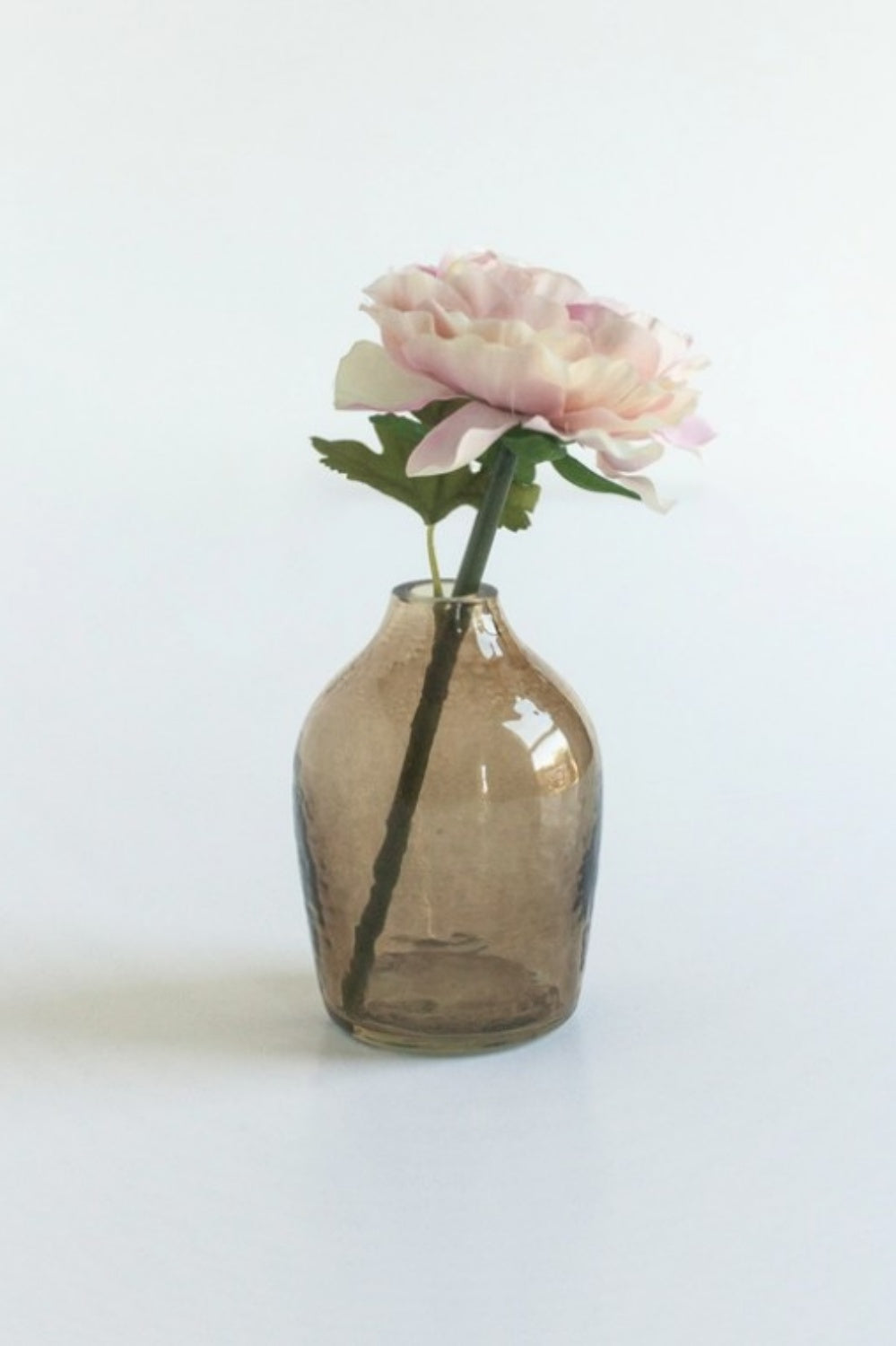 CREATIVE WOMEN HANDBLOWN HAMMERED GLASS BUD VASE SMOKE