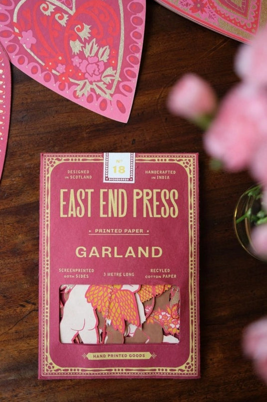 EAST END PRESS CUPIDS PAPER GARLAND