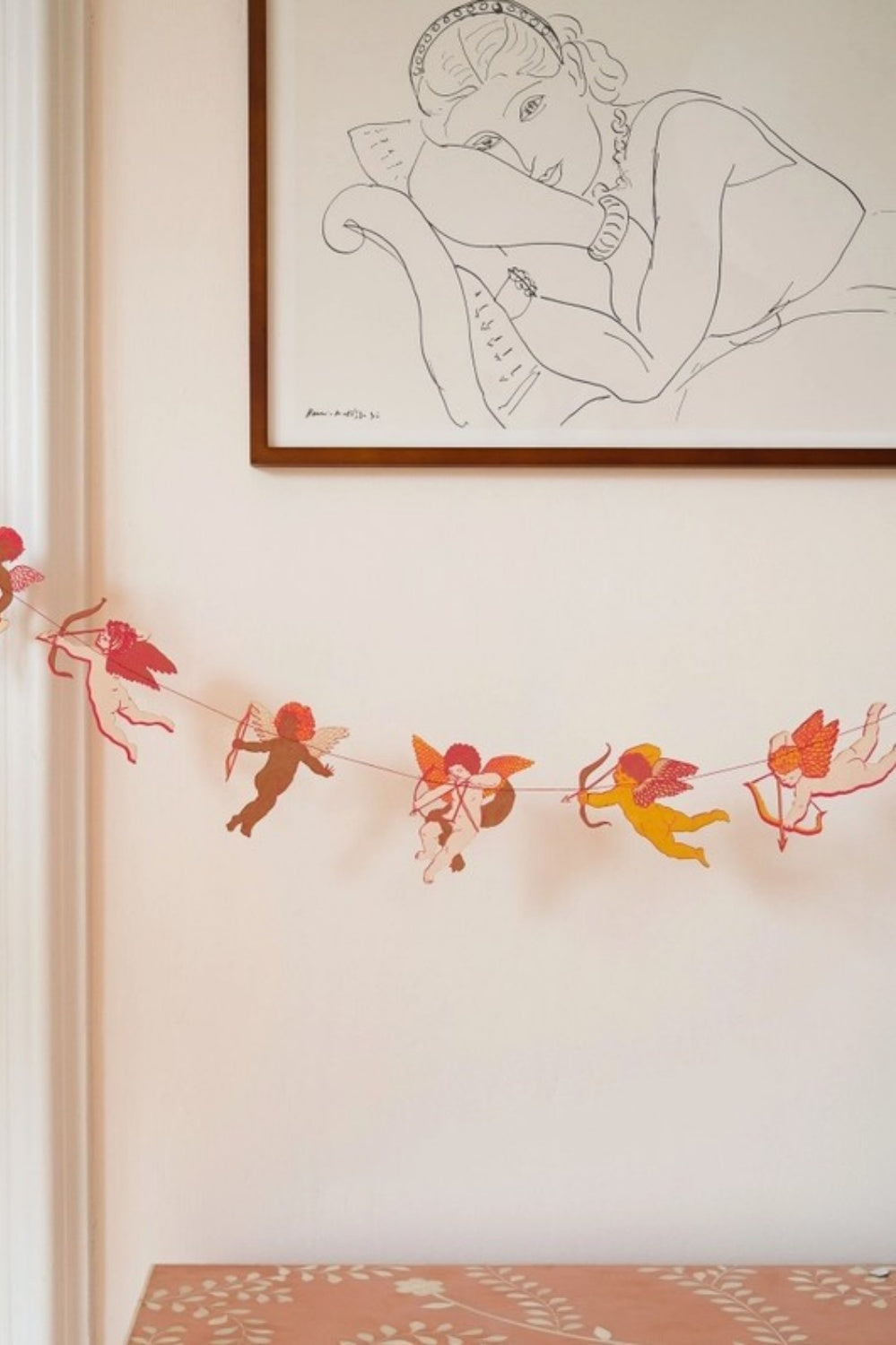 EAST END PRESS CUPIDS PAPER GARLAND