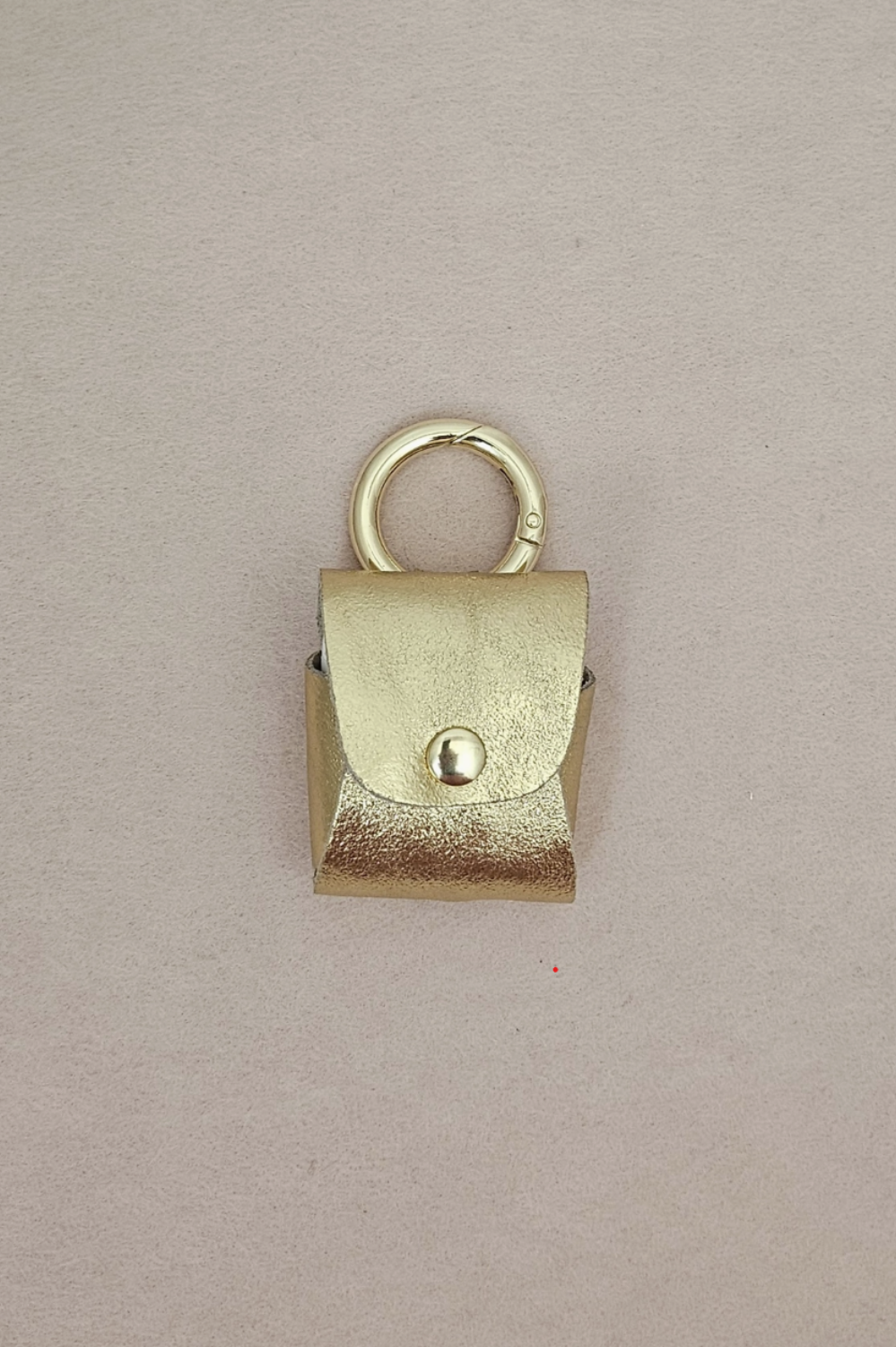 ARIEL AIRPOD CASE GOLD