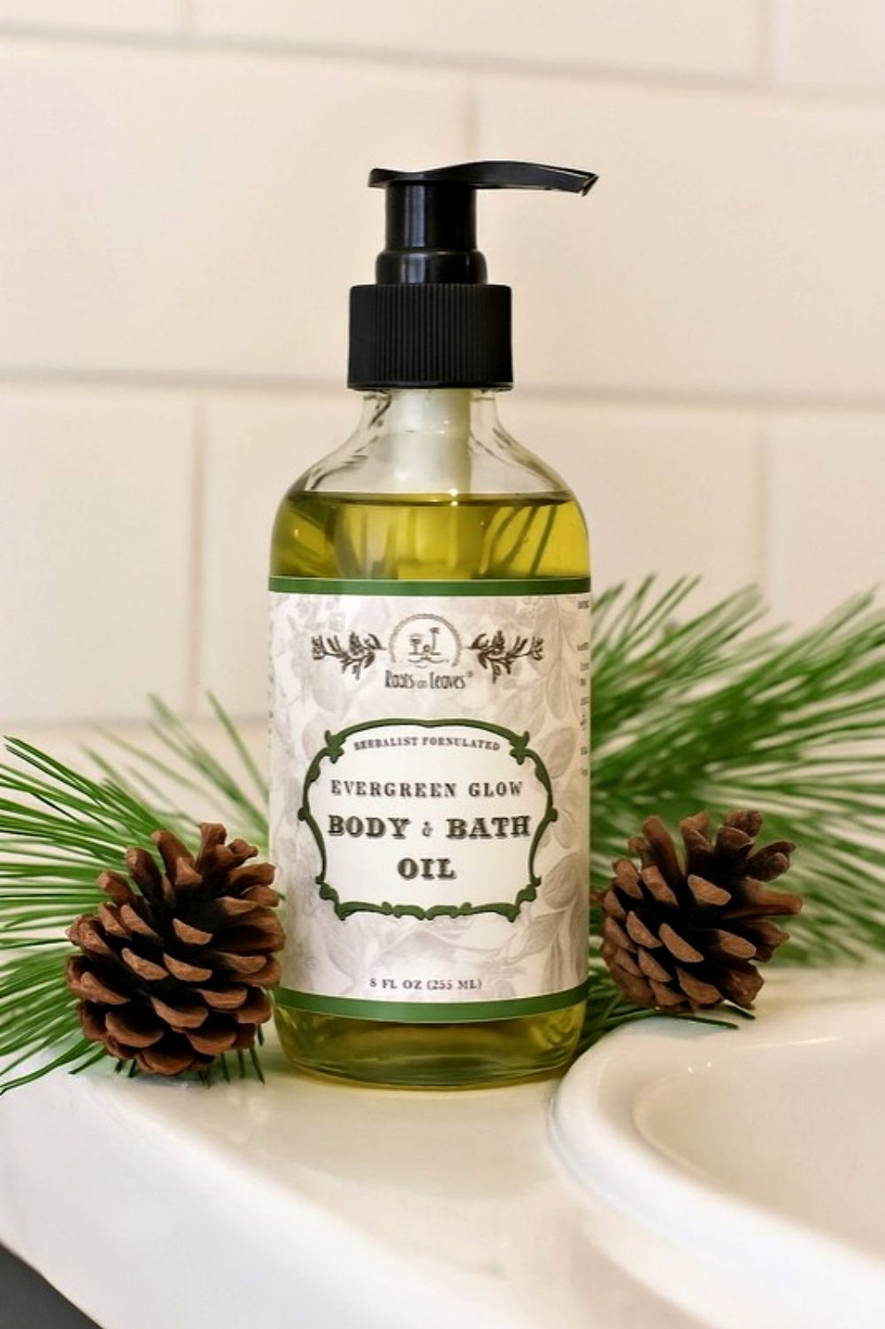 ROOTS + LEAVES EVERGREEN GLOW BODY + BATH OIL 255ML