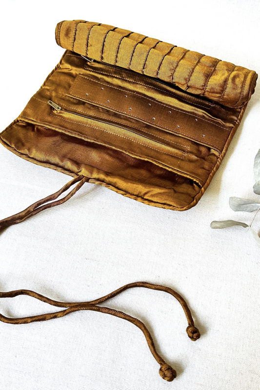 SILK JEWELLERY ROLL GOLD