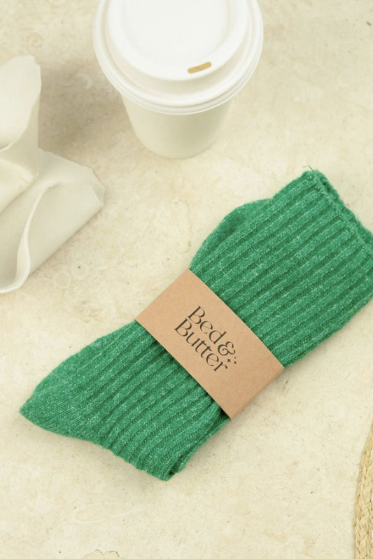 BED + BUTTER COMFIEST SOCKS GREEN