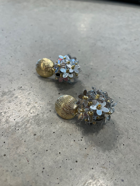 BON BON PENDANT EARRINGS SILVER