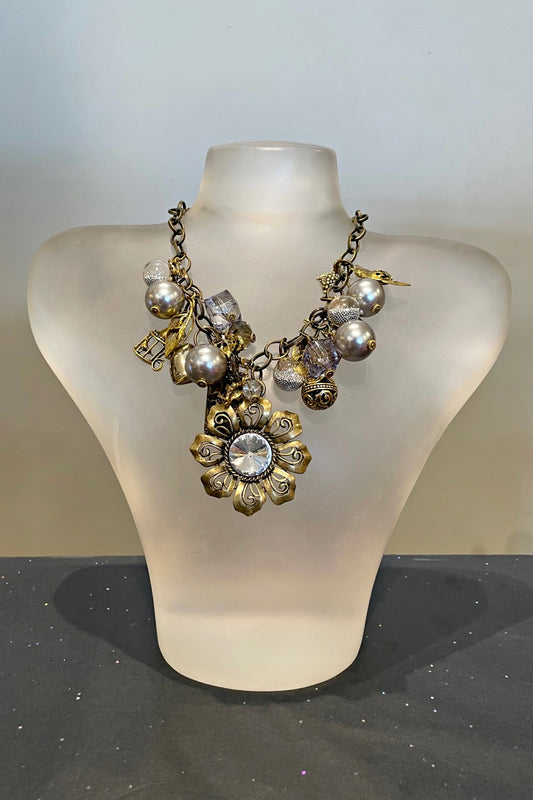 JUMBLE BRASS BAND CHARM NECKLACE