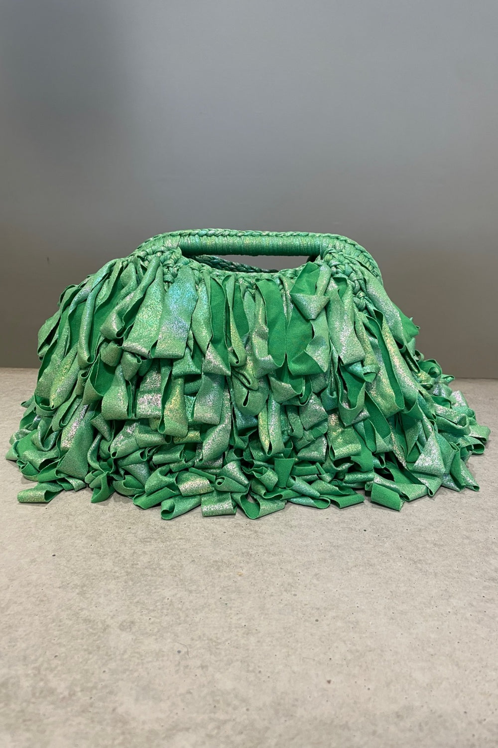 VENUS SHAG CLUTCH LAWN GREEN