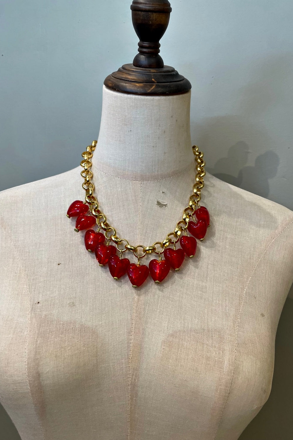 JUMBLE GOLD CARDIO NECKLACE RED