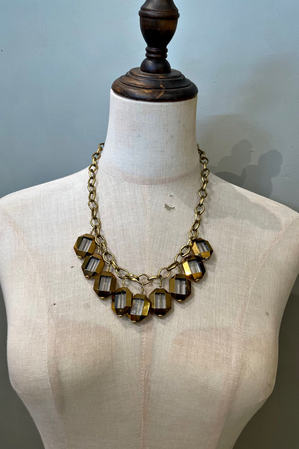 JUMBLE DAISY NECKLACE