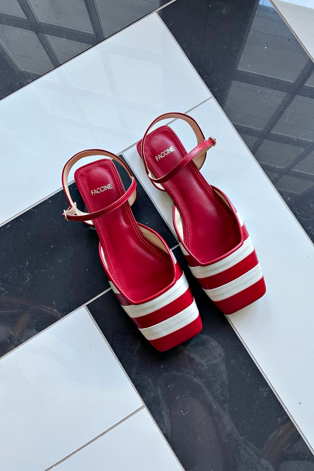 FACCINE RIO SQUARE TOE SANDAL