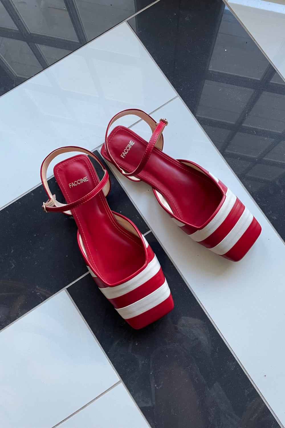 FACCINE RIO SQUARE TOE SANDAL