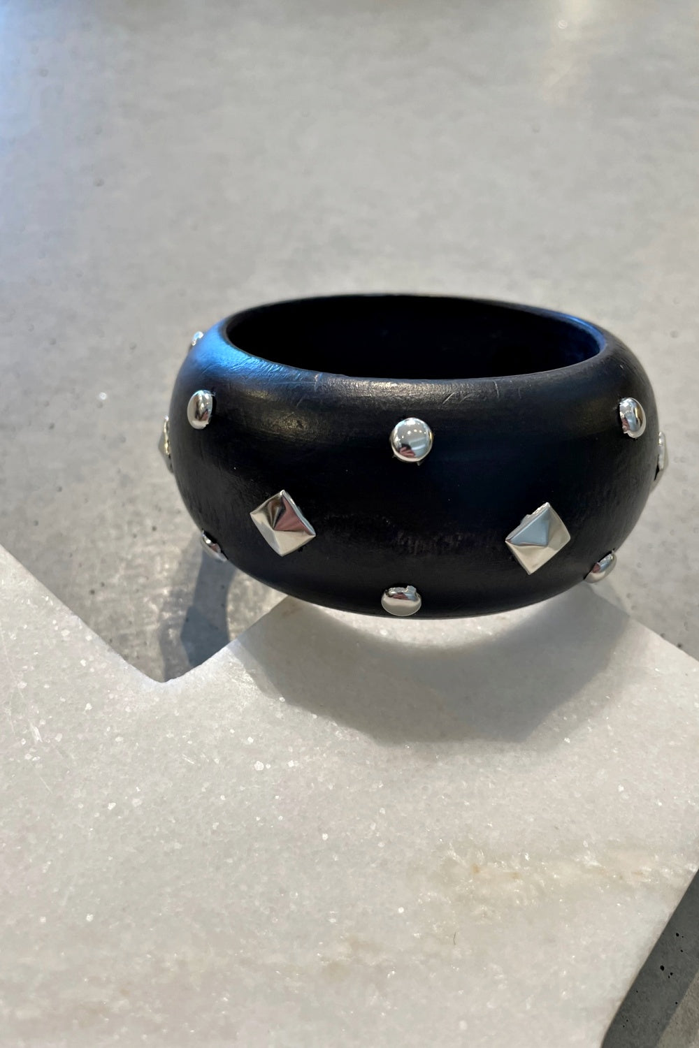 STUDLEY BANGLE BLACK TIMBER