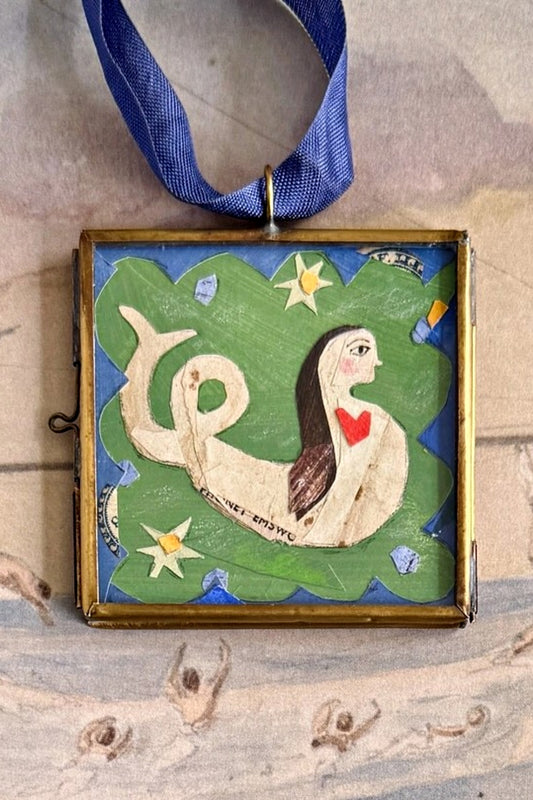 MARIS MIRUM MERIWETHER ART LOCKET ORNAMENT