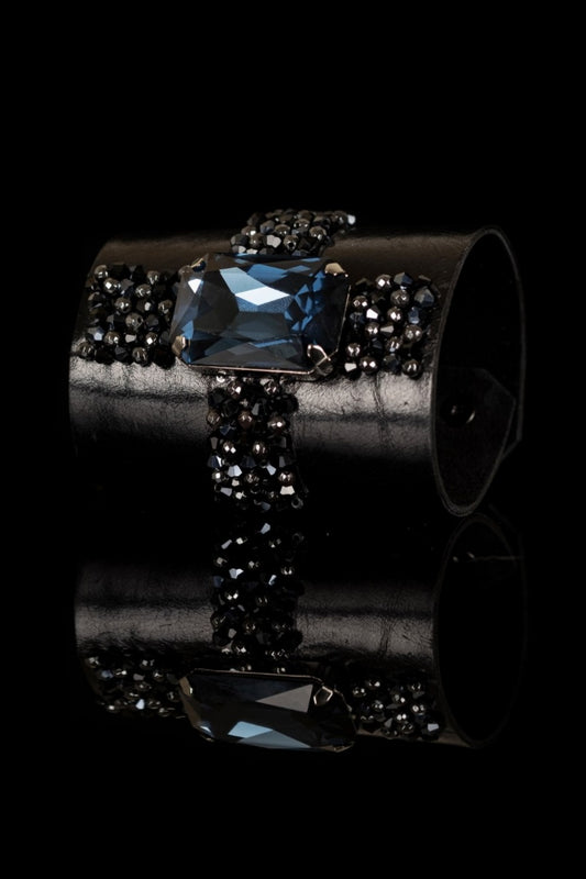 THE DARK MIDNIGHT SOVEREIGN CRYSTAL LEATHER CUFF