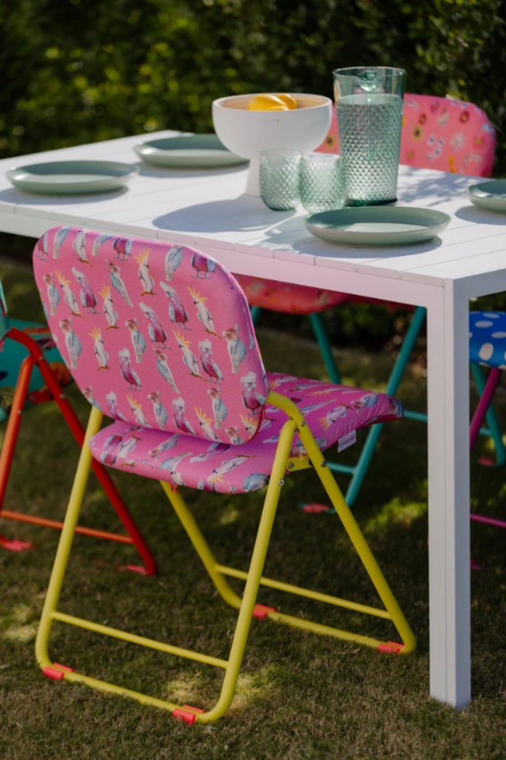 THE CAPTAIN CHAIR NICOLETTE LIGHTWEIGHT COLOURFUL CHAIR COCKATOO