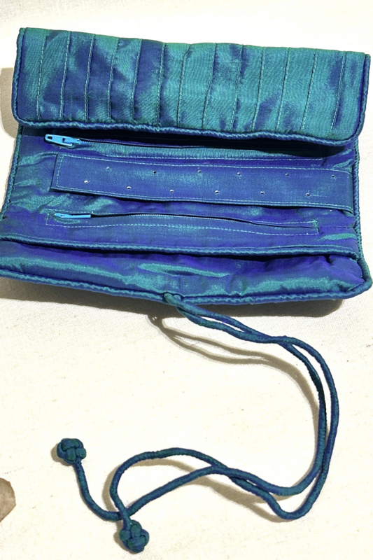 SILK JEWELLERY ROLL BLUE