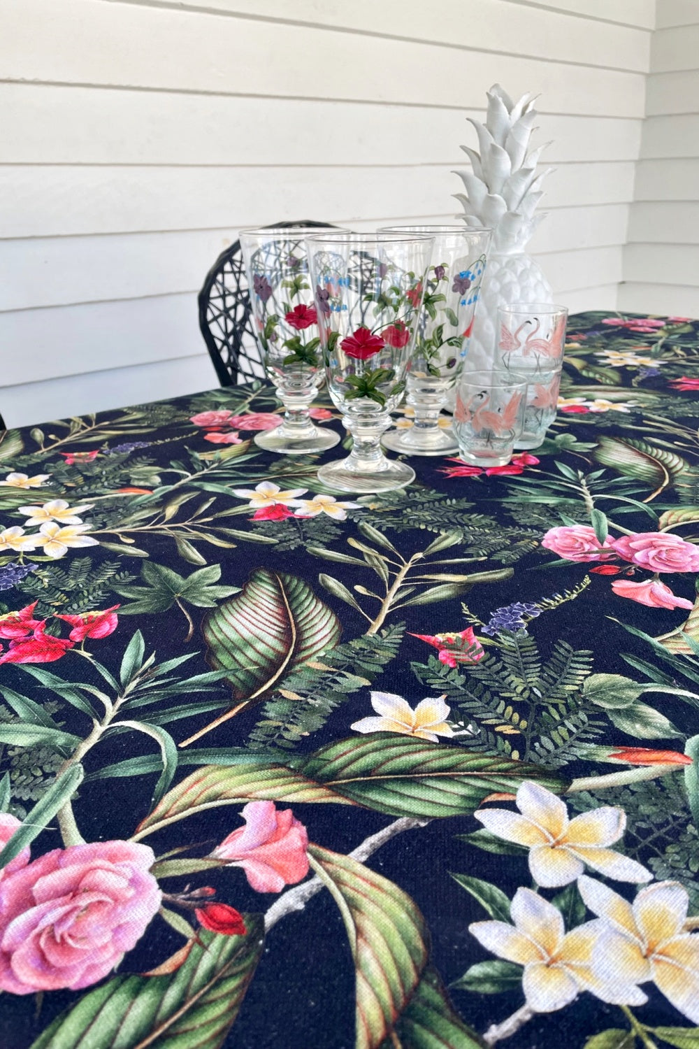 ROSELLE TROPICALE FRILLED TABLECLOTH 3.7M