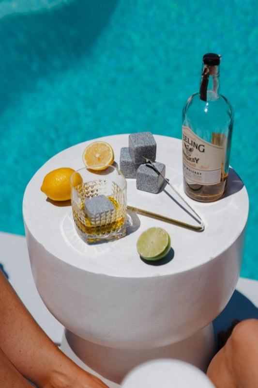 WHISKY STONES SET WITH TONGS