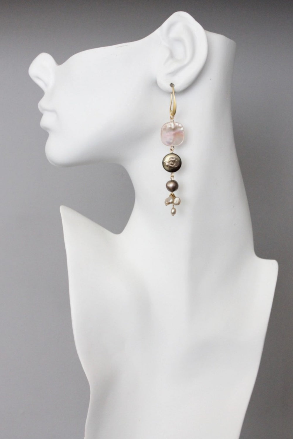 DAVID AUBREY ATHENA PEARL CLUSTER EARRING
