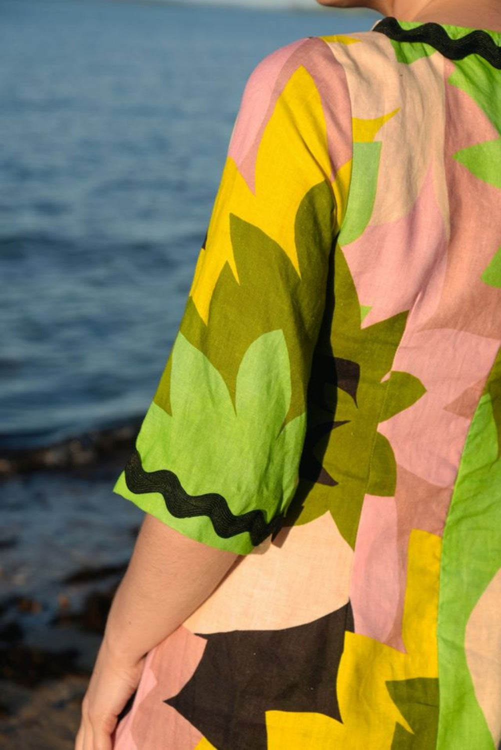 CURATE CONTINENTAL SHIFT ABSTRACT LOVE