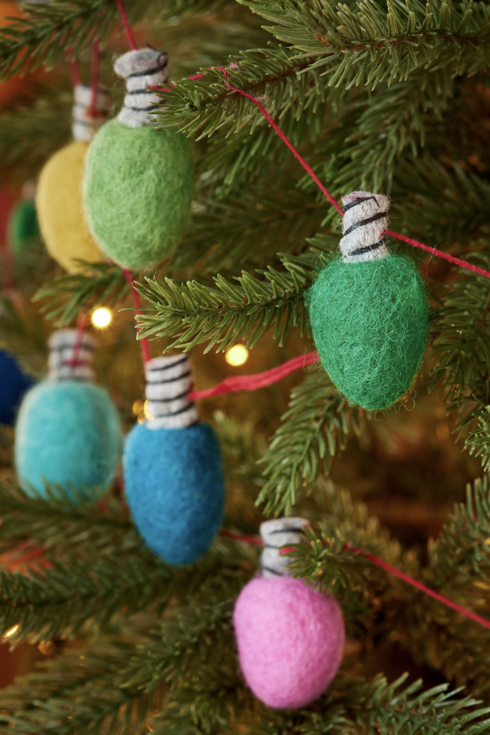 JINGLE BELLS FELT STRING LIGHTS