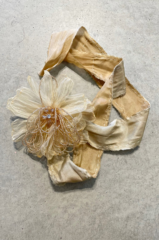 GLASCOW SASH CORSAGE MALT