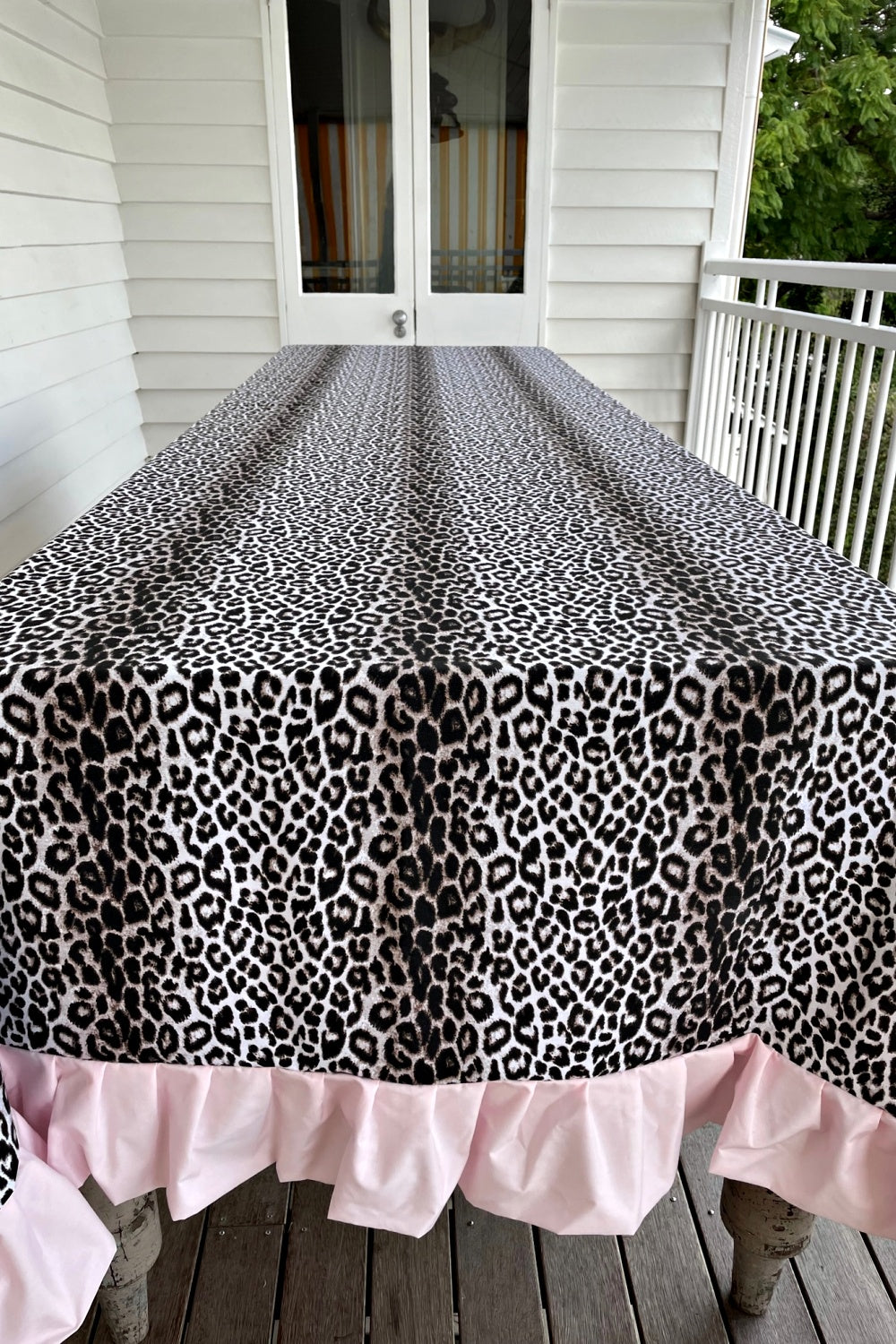 OCELOT FRILLED TABLECLOTH 3.35M